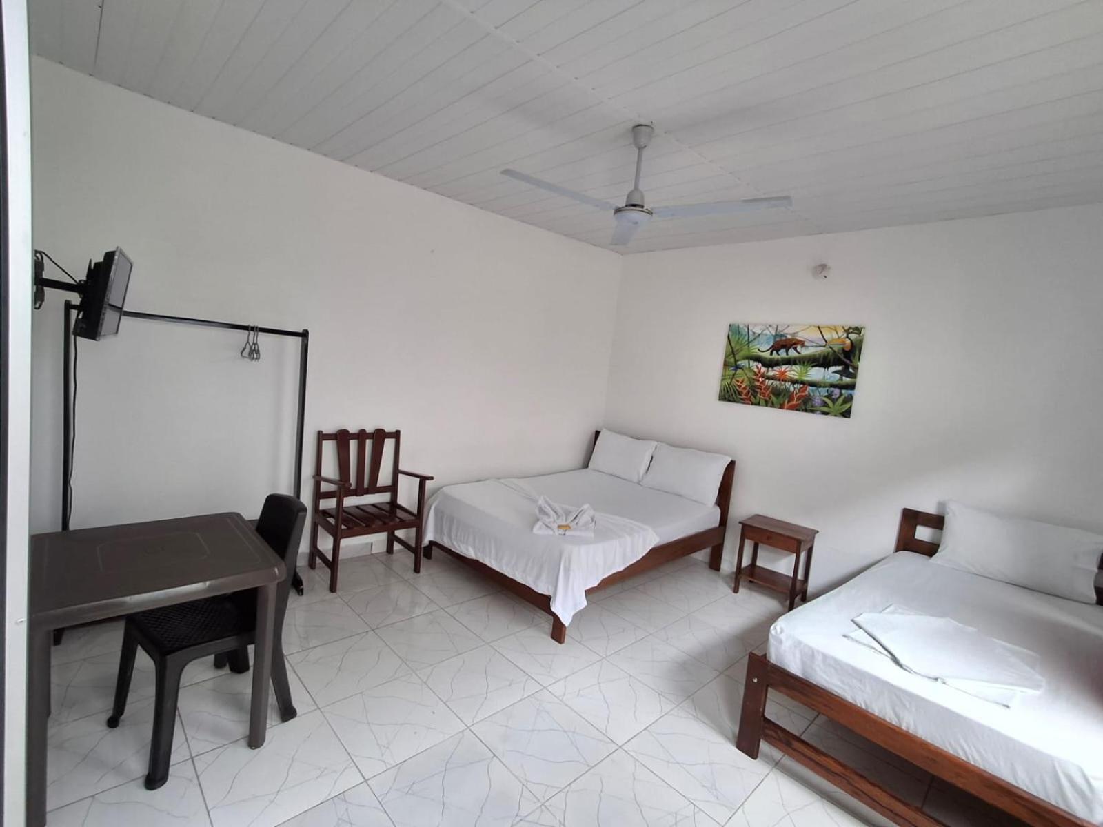 Hotel Heliconias Leticia Eksteriør billede